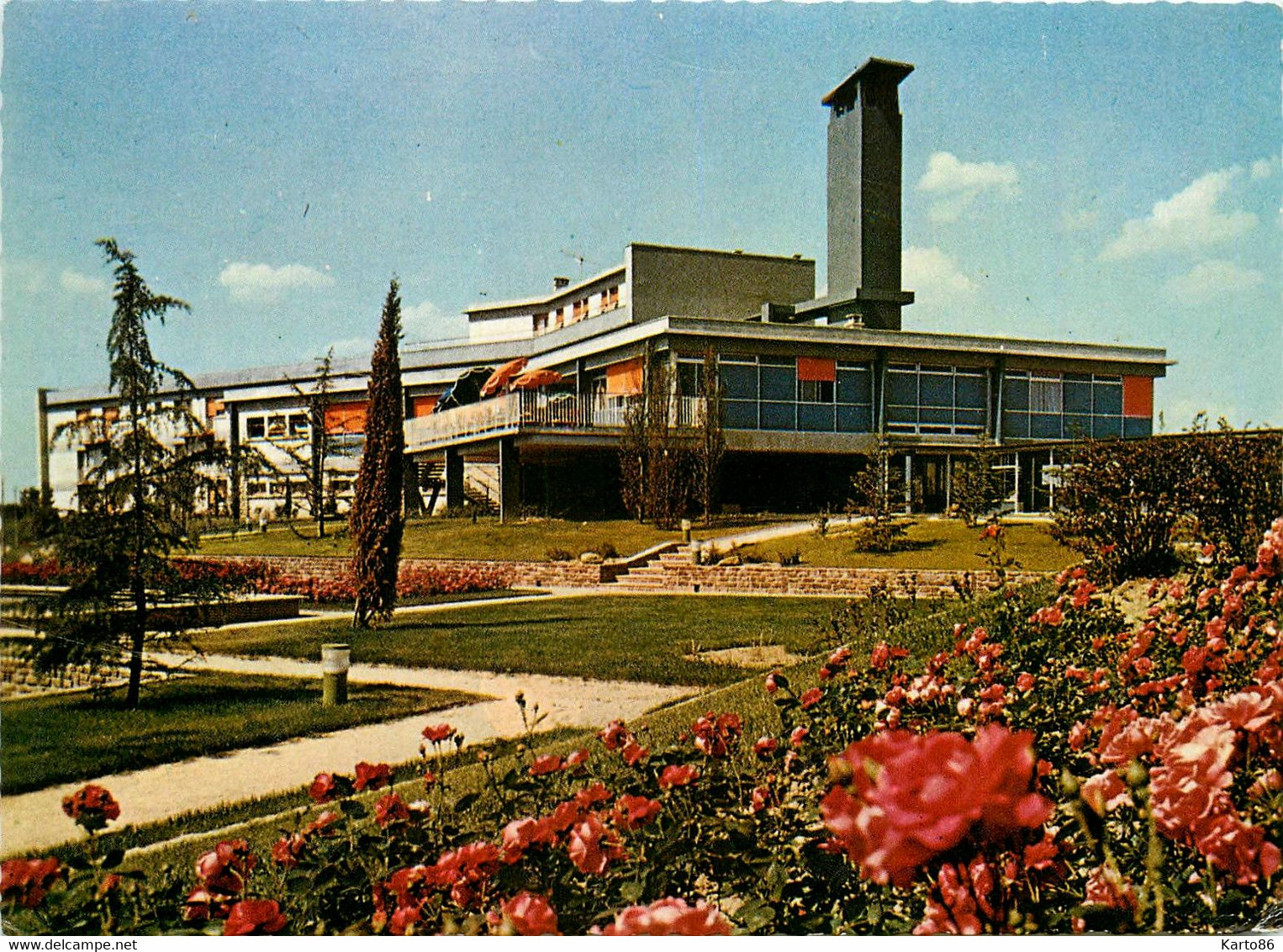 Bouguenais * Résidence Pour Anciens Du Batiment Et Des Travaux Publics * Batiment Principal Près Du Parc - Bouguenais