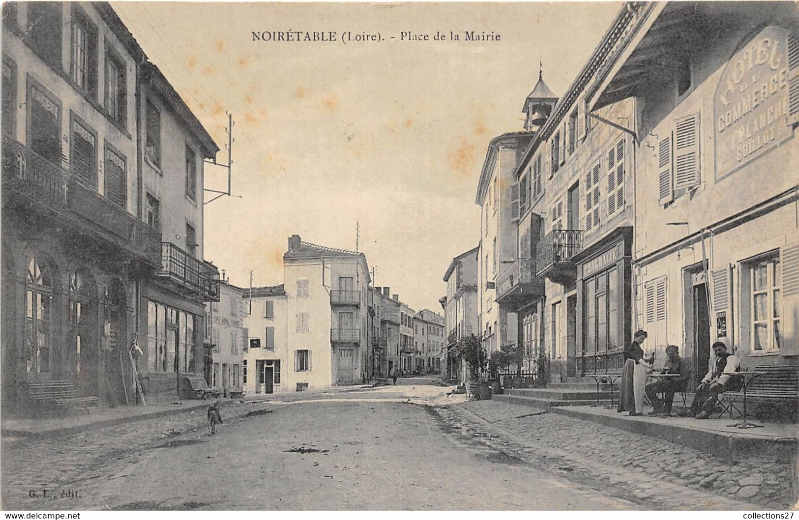 42-NOIRETABLE- PLACE DE LA MAIRIE - Noiretable