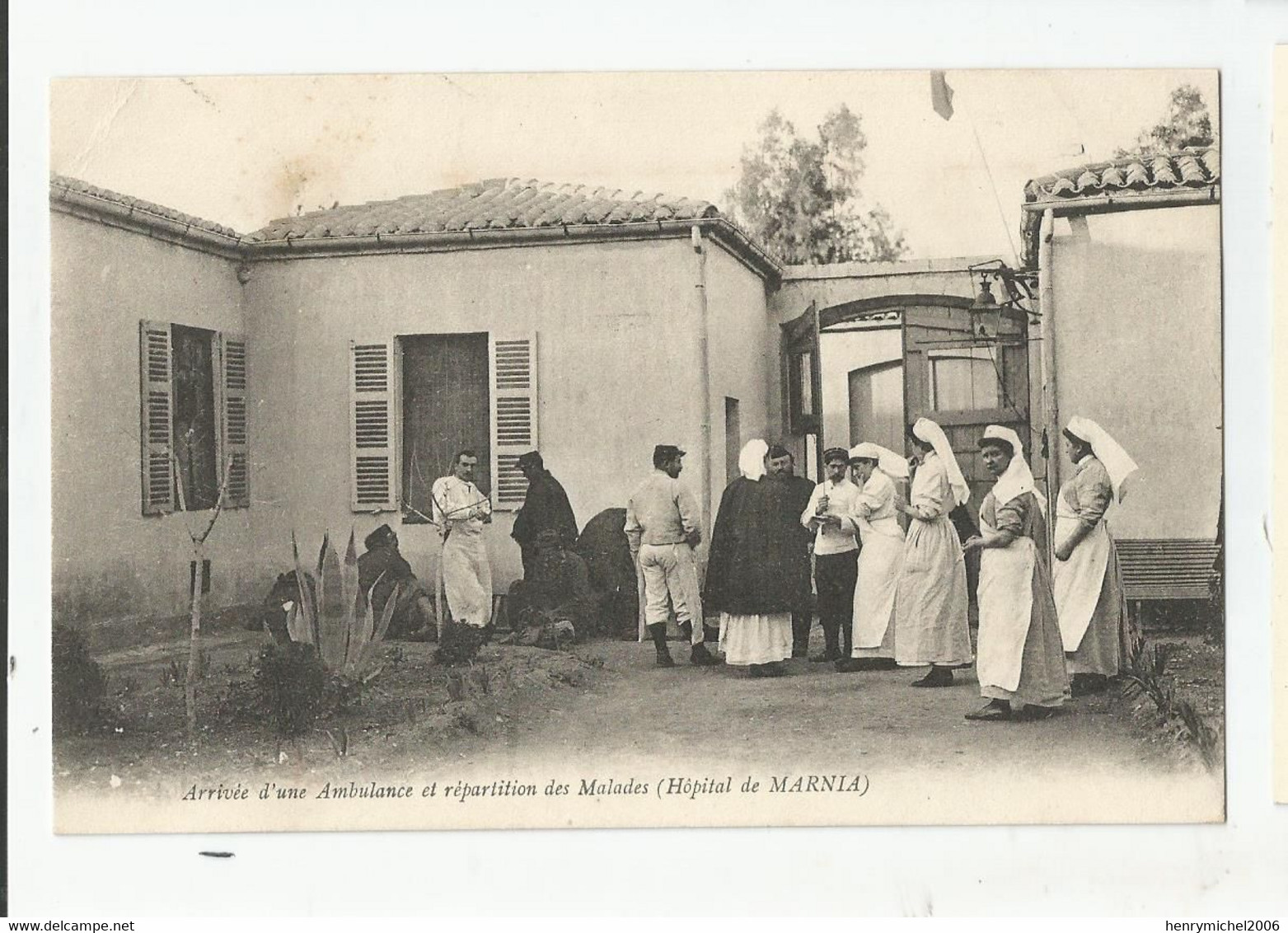 Cpa  Drapeau Croix Rouge Dos , Arrivée D'une Ambulance Et Répartition Des Malades Hopital De Marnia - Red Cross