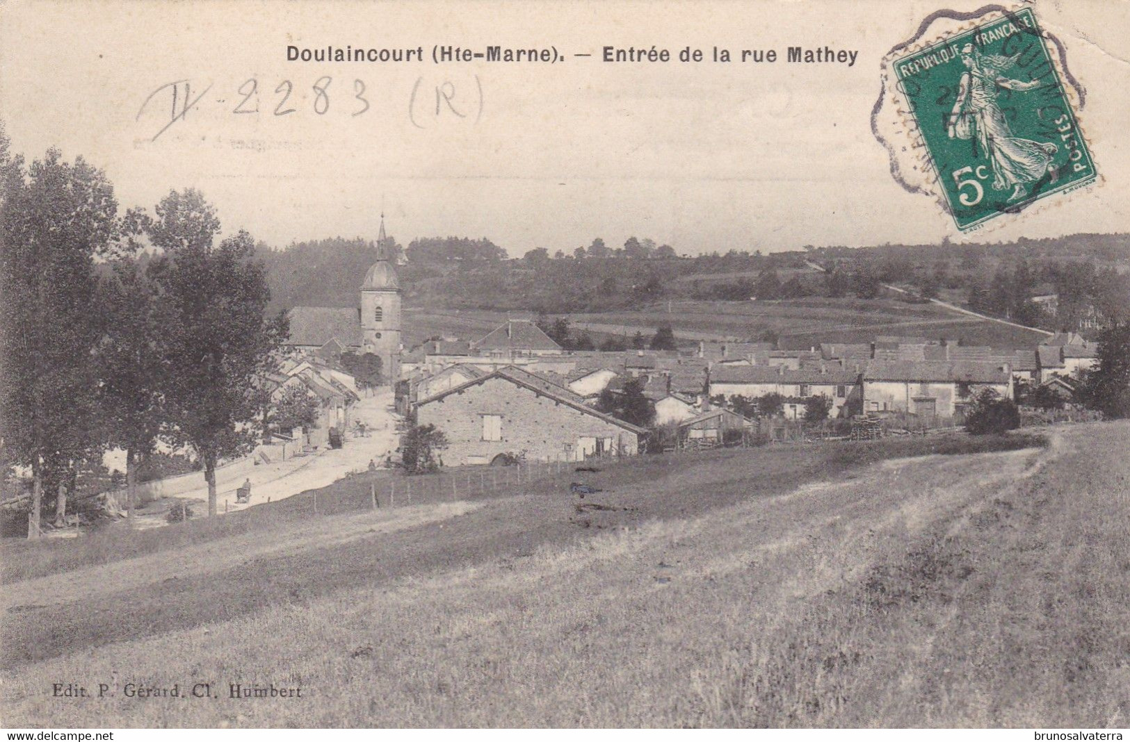DOULAINCOURT - Entrée De La Rue Mathey - Doulaincourt
