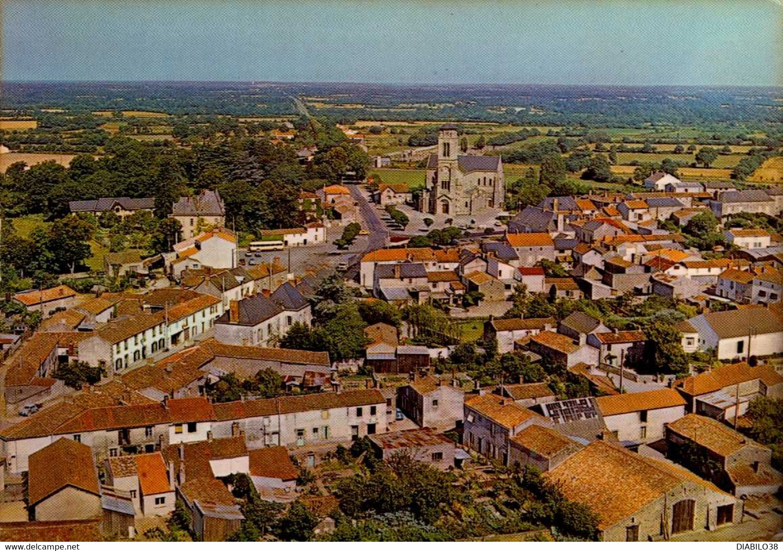 LES LUCS-SUR-BOULOGNE      ( VENDEE )    VUE GENERALE - Les Lucs Sur Boulogne