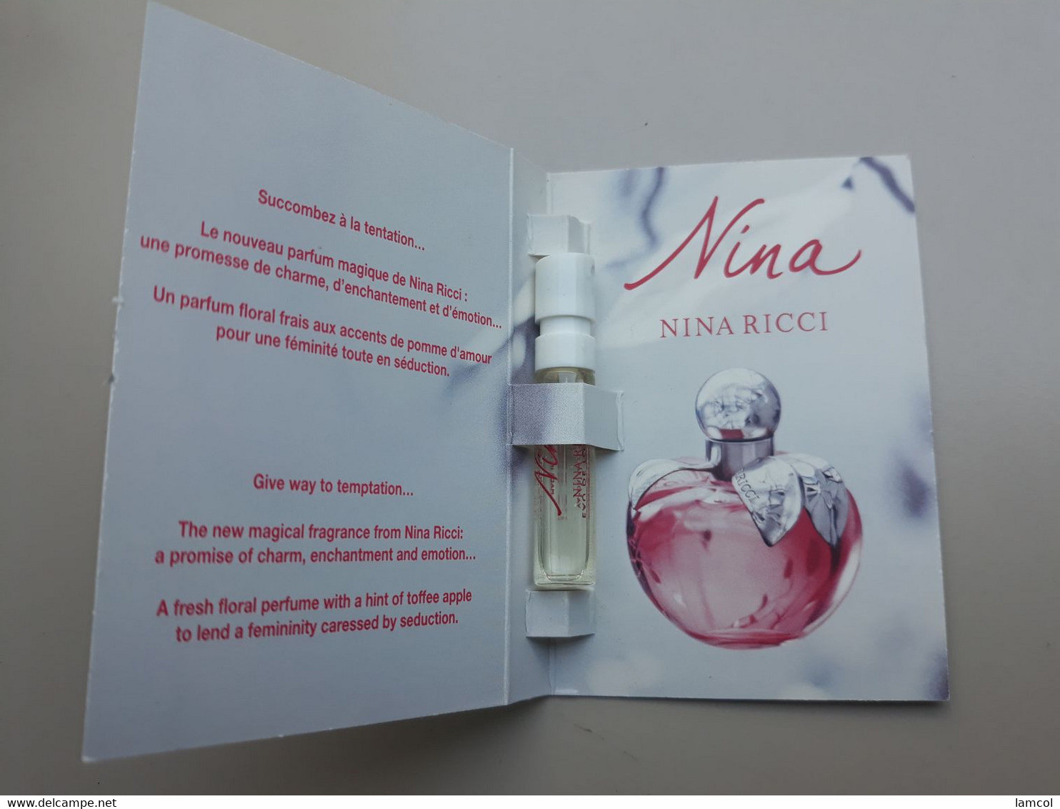 Echantillon De Parfum NINA De NINA RICCI - Non Classés