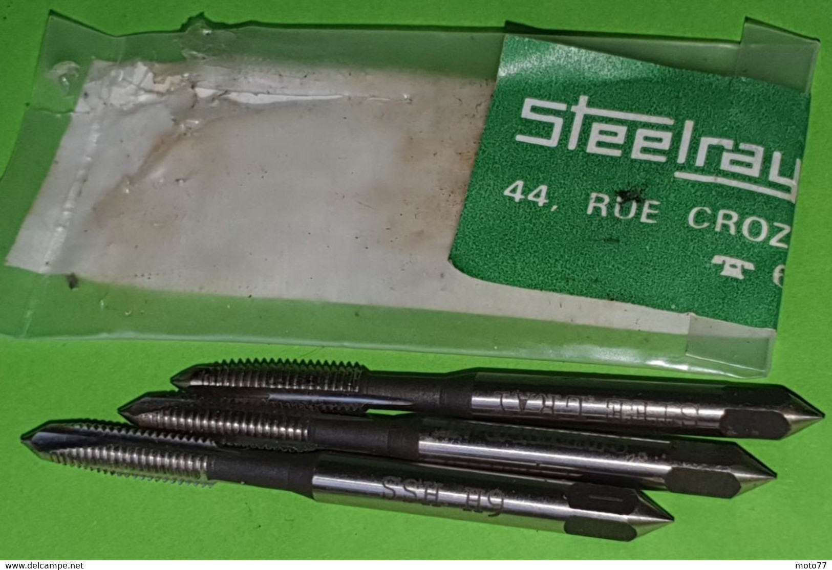 Lot anciens OUTILS spécial - 7 petits TARAUDS acier - STEELRAY FRANCE - "Neuf de stock" - vers 1980