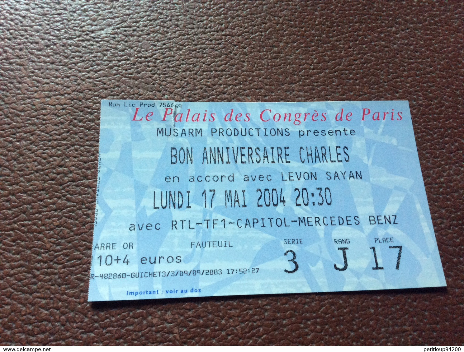 TICKET DE CONCERT  CHARLES AZNAVOUR  Le Palais Des Congrès De Paris  MAI 2004 - Tickets De Concerts