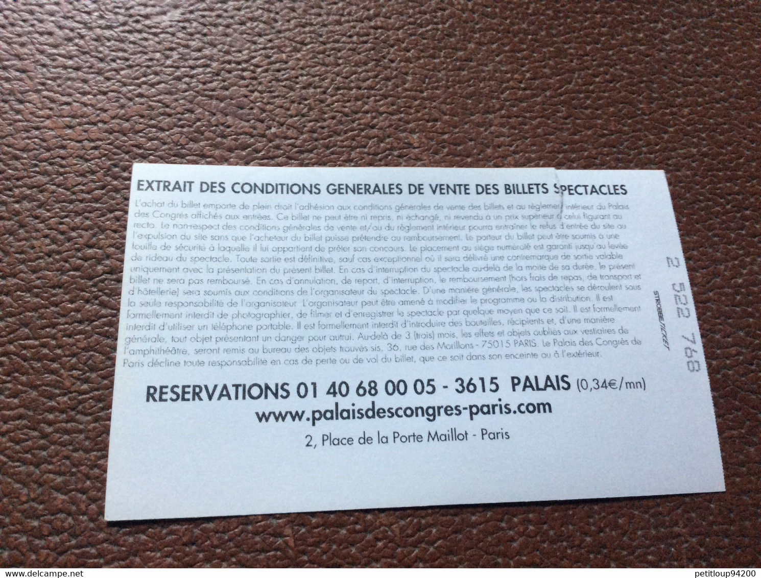 TICKET DE CONCERT  CHARLES AZNAVOUR  Le Palais Des Congrès De Paris  MAI 2004 - Konzertkarten