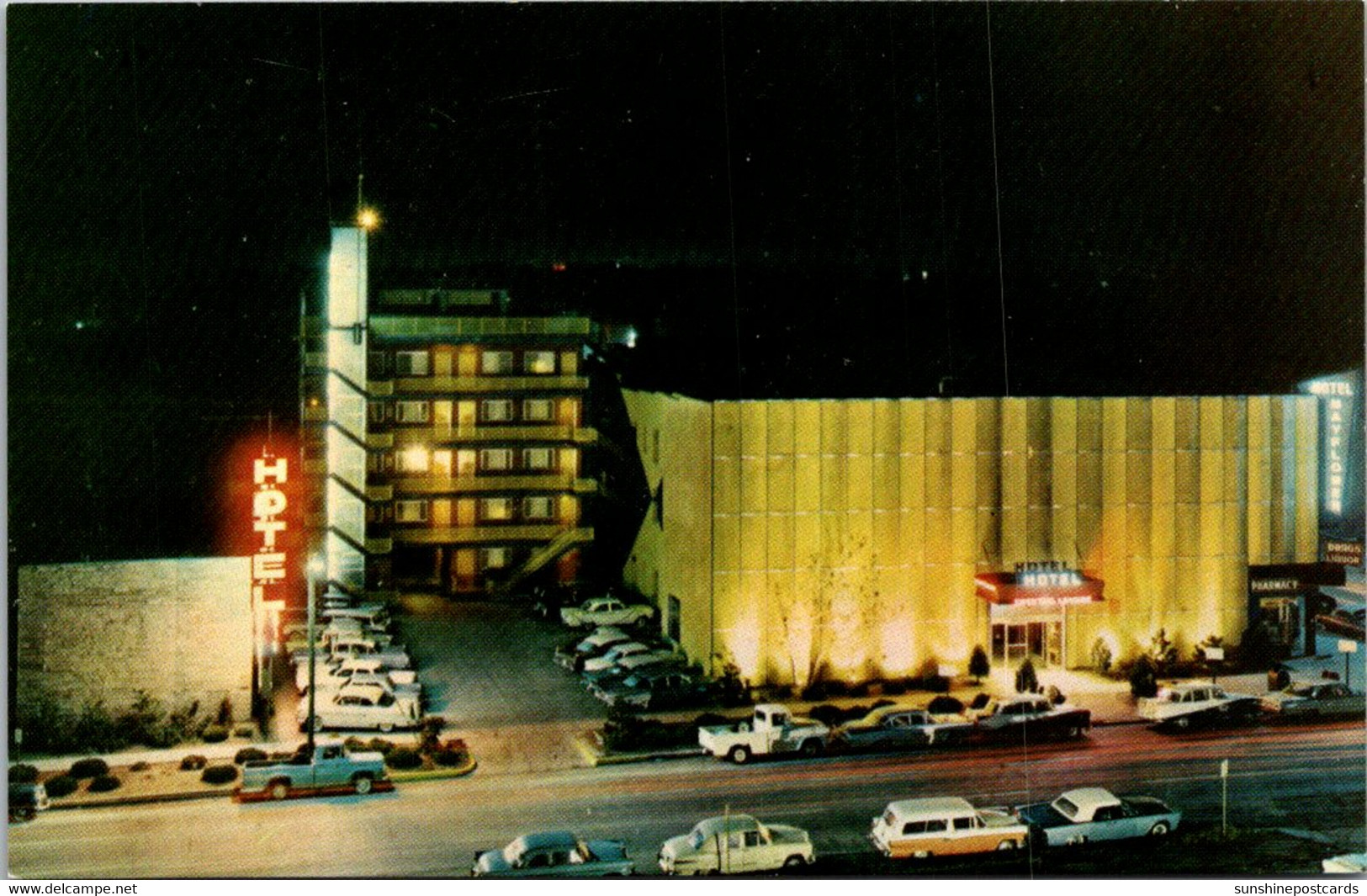 Colorado Denver The Mayflower Hotel Motel At Night - Denver