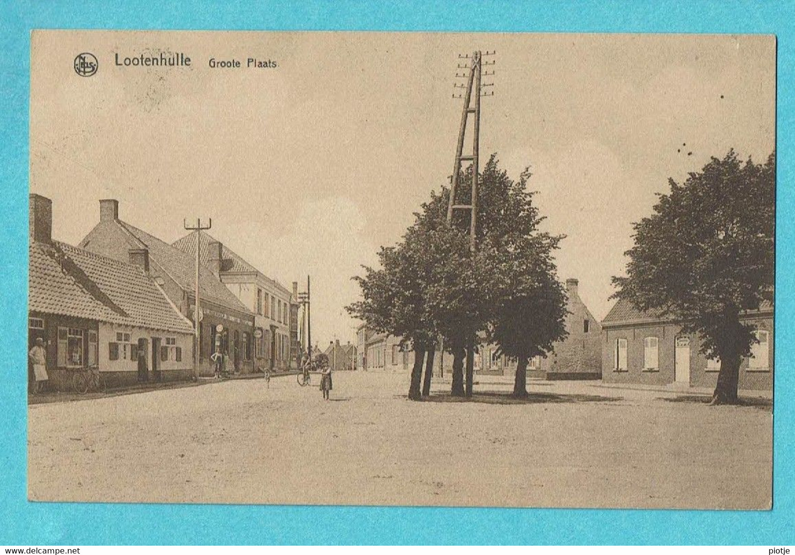 * Lotenhulle - Lootenhulle (Aalter - Oost Vlaanderen) * (Nels, Uitg. Huis De Ram) Grote Plaats, Grand'Place, Café, Animé - Aalter