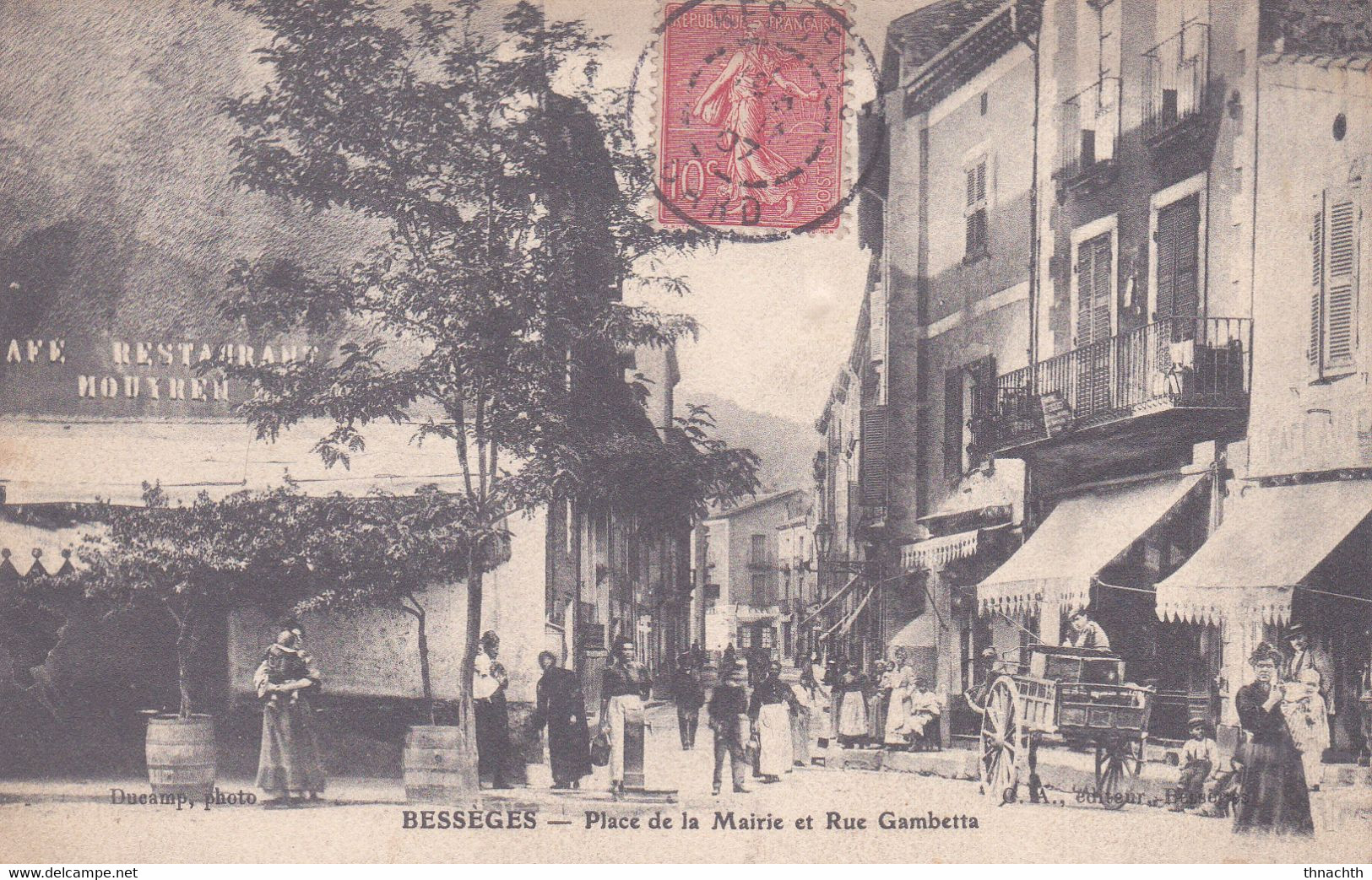 1907 Gard Bessèges Place De La Mairie Et Rue Gambetta Animée - Bessèges