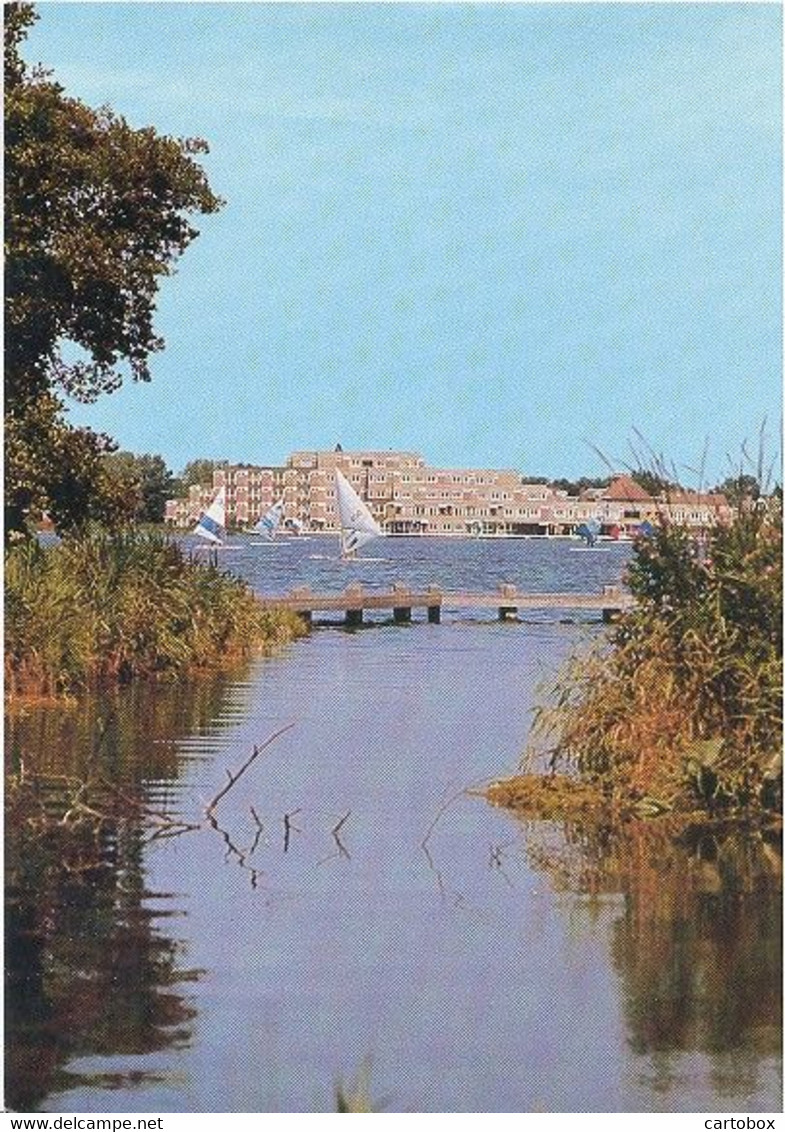 Amstelveen, Raadhuis   (met Stempel Filatelieloket) (Een Raster Op De Kaart Is Veroorzaakt Door Het Scannen) - Amstelveen