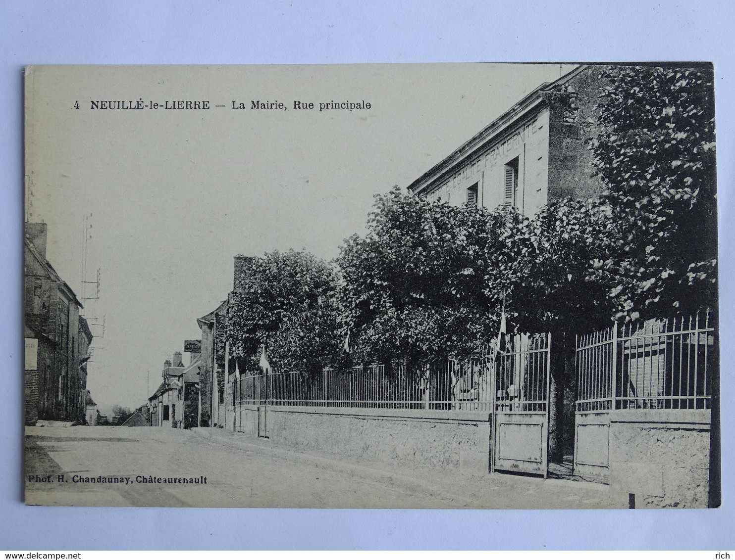 CPA 37 Indre Et Loire - NEUILLE Le LIERE - La Mairie, Rue Principale - Neuillé-Pont-Pierre