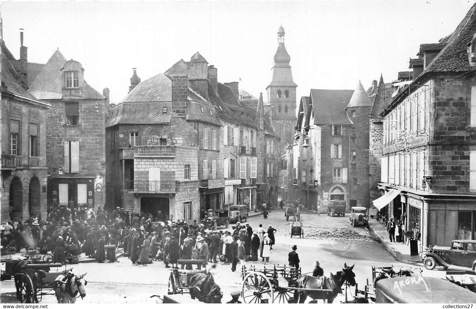 24-SARLAT- PLACE DE LA LIBERTE ANCIENNE PLACE ROYALE - Sarlat La Caneda