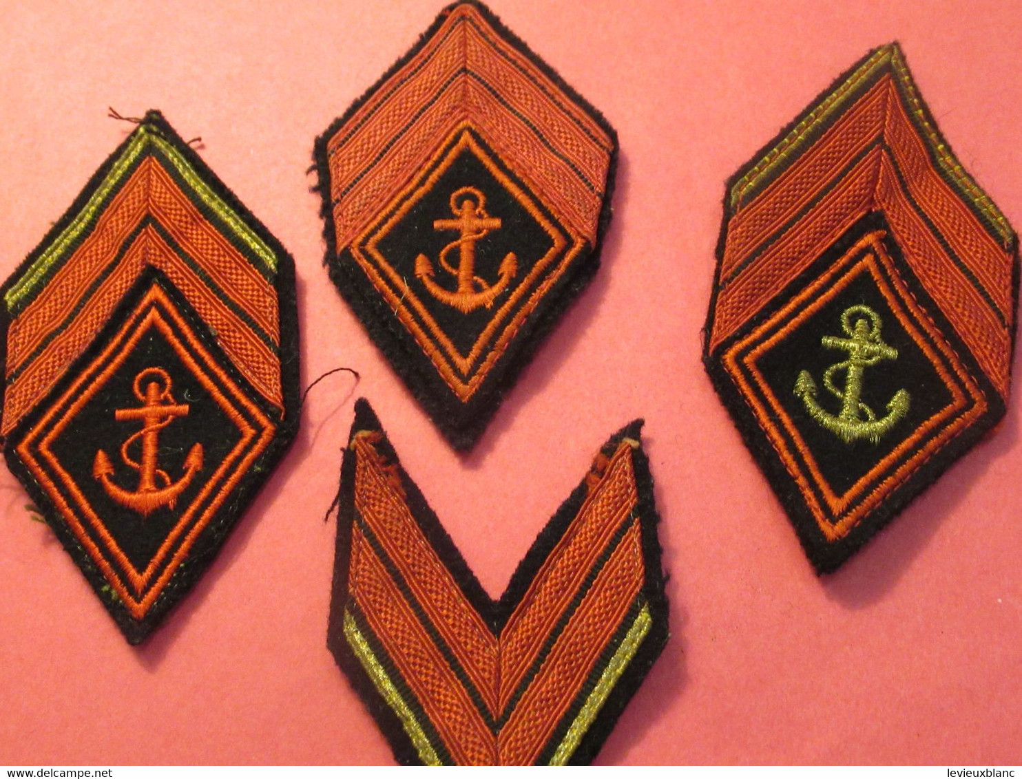 Militaria /4 Ecussons Tissus Anciens / MARINE / Galons/ / Vers 1960 - 1980             ET341 - Patches