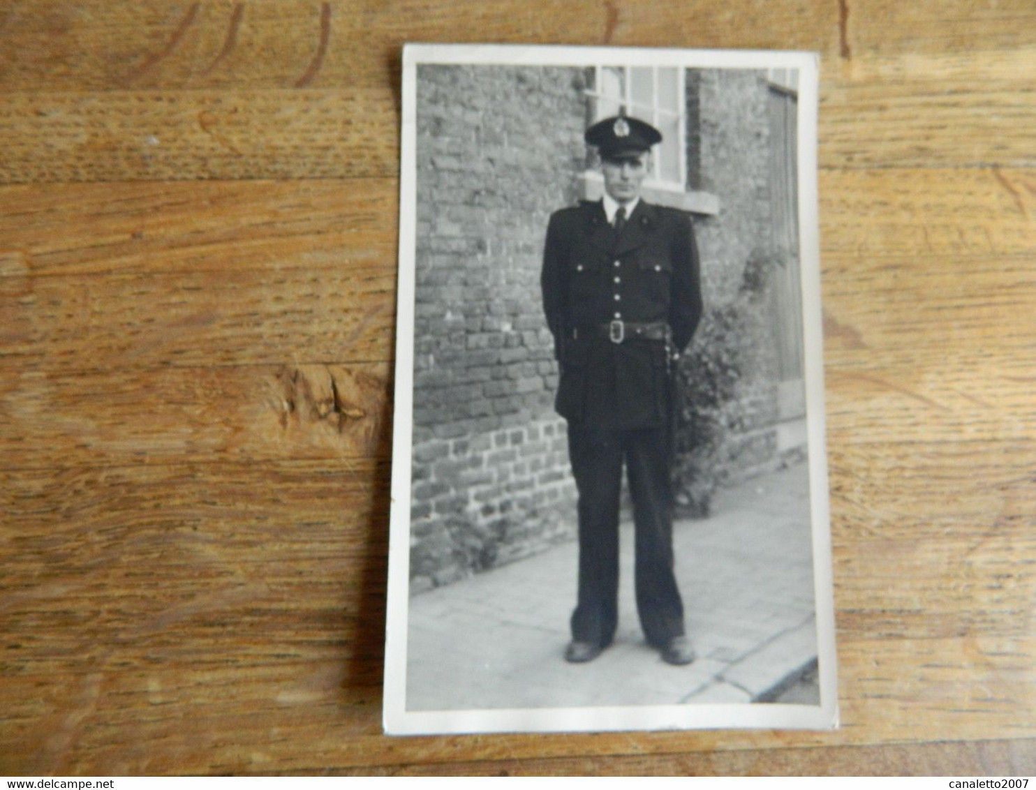 POLICE +BELGIQUE :PHOTO CARTE D'UN POLICIEN EN TENUE ET KEPI - Policia