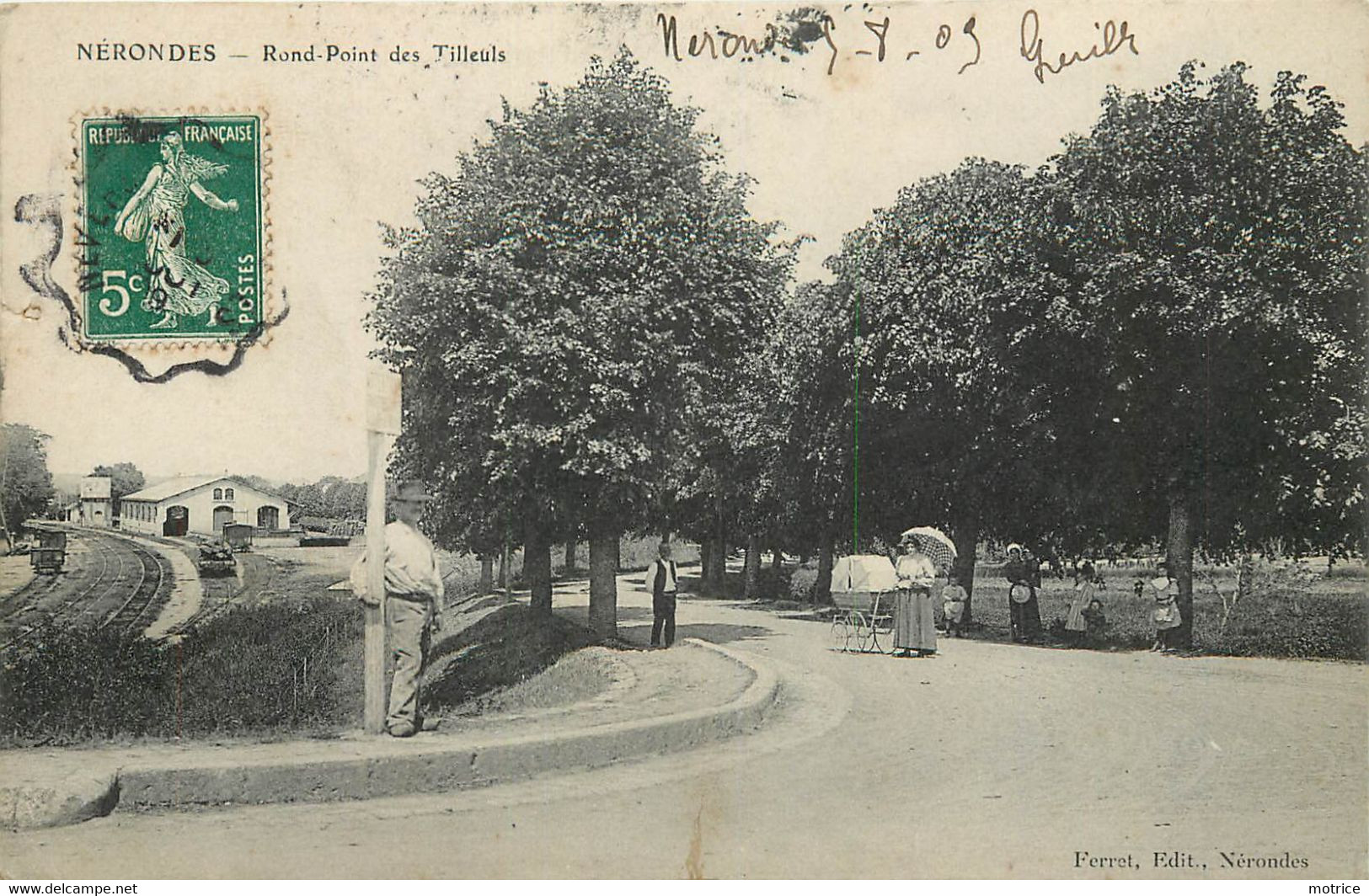 NERONDES - Rond Point Des Tilleuls, Vue Sur La Gare. - Nérondes