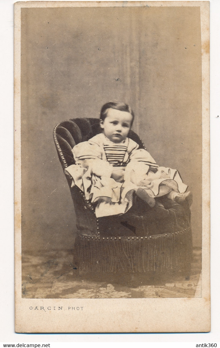 Photographie XIXe CDV Portrait D'une Jeune Fille Fillette Photographe Garcin Lyon - Ancianas (antes De 1900)