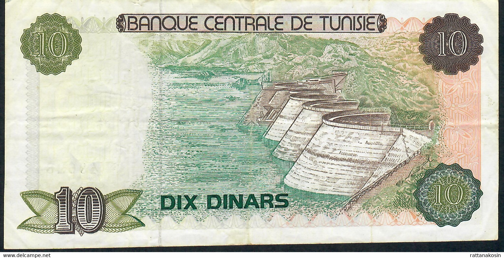 TUNISIA P76 10 DINARS 15.10.1980    VF Folds NO P.h. - Tunisie