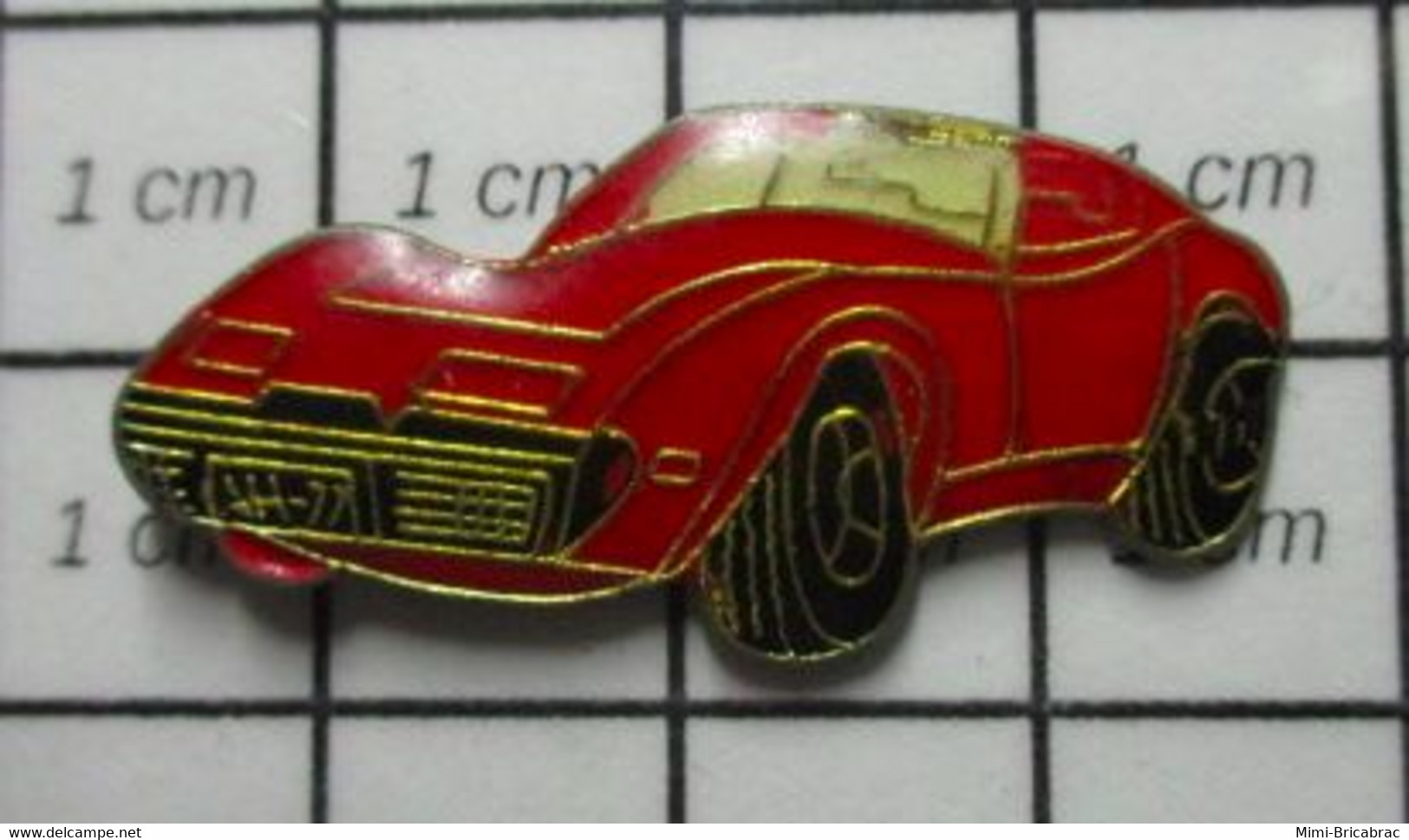 2917 Pin's Pins / Beau Et Rare / THEME : AUTOMOBILES / CORVETTE ROUGE - Corvette