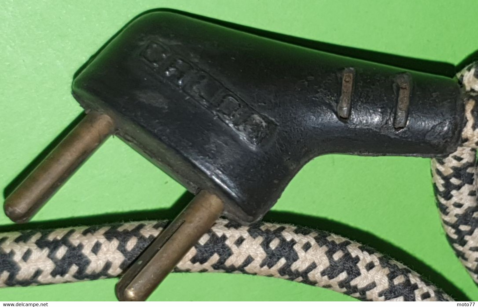 Ancien OUTIL spécial - GROS FER à SOUDER et 3 pannes cuivre 110 volt ?- acier et bois - "Laissé dans son jus"- vers 1950