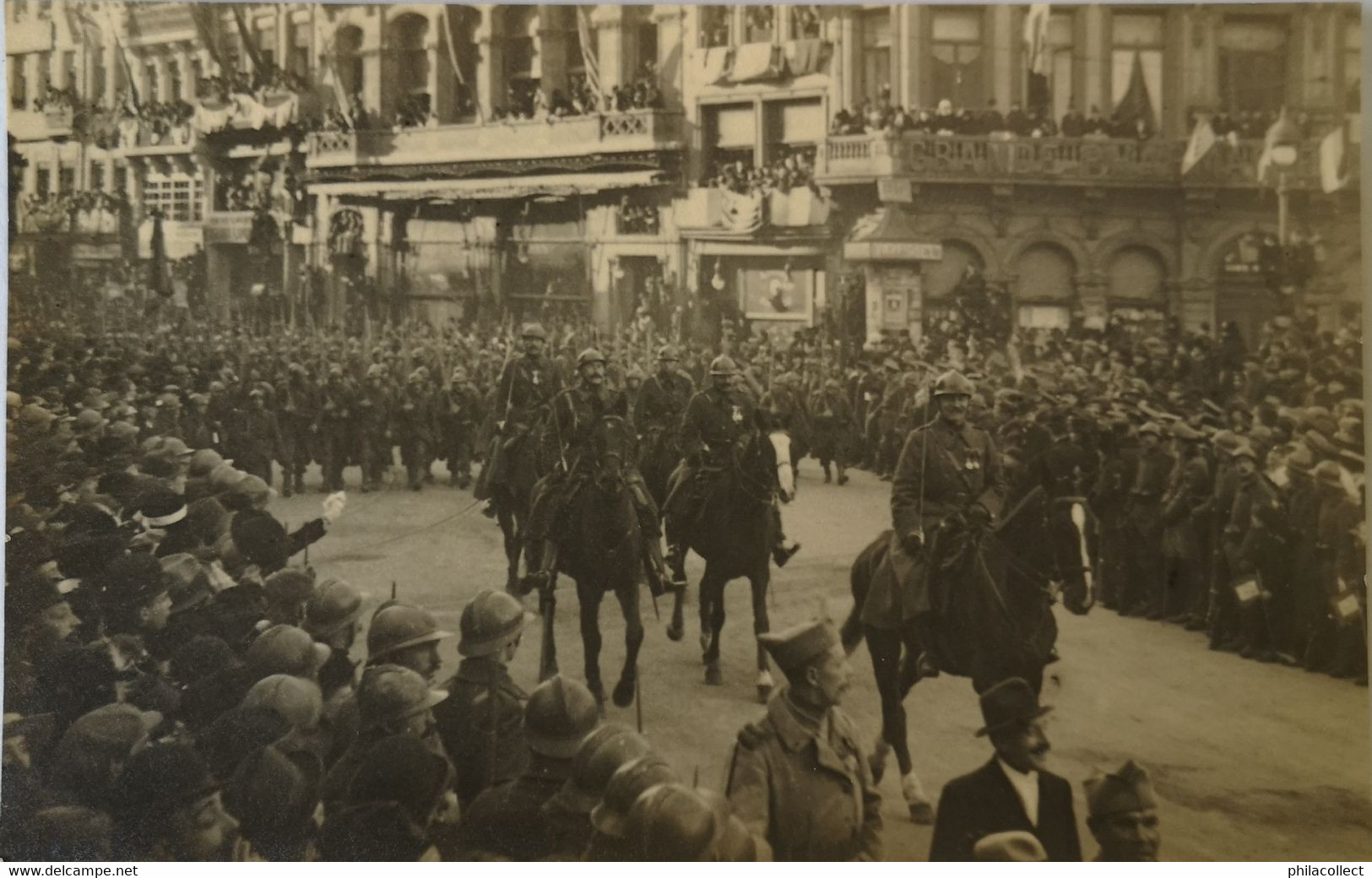 Bruxelles // Carte Photo // Rentree Triomphale Troupes No. 3. (Place Le Brouckere) 22 NOV 1918 - Sonstige & Ohne Zuordnung