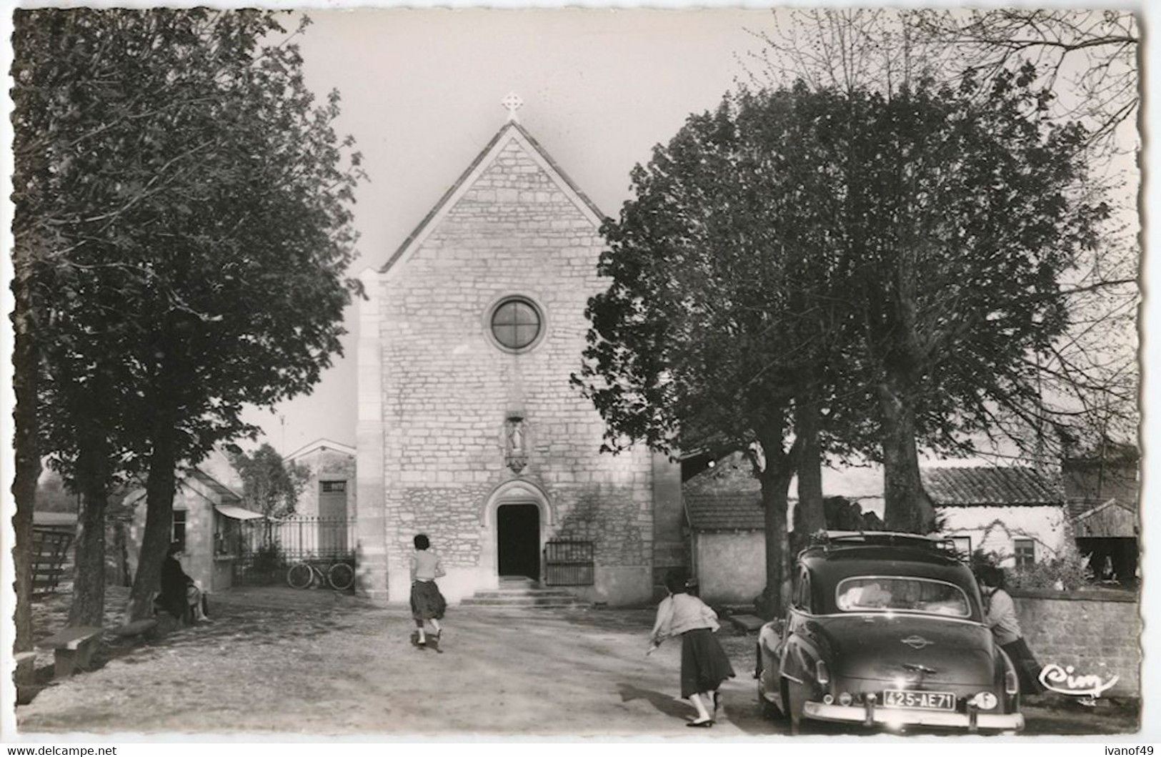 71- PARAY LE MONIAL - CPSM -  La Chapelle De Romay - Vue Animée, Voiture - Edition Cim - Paray Le Monial