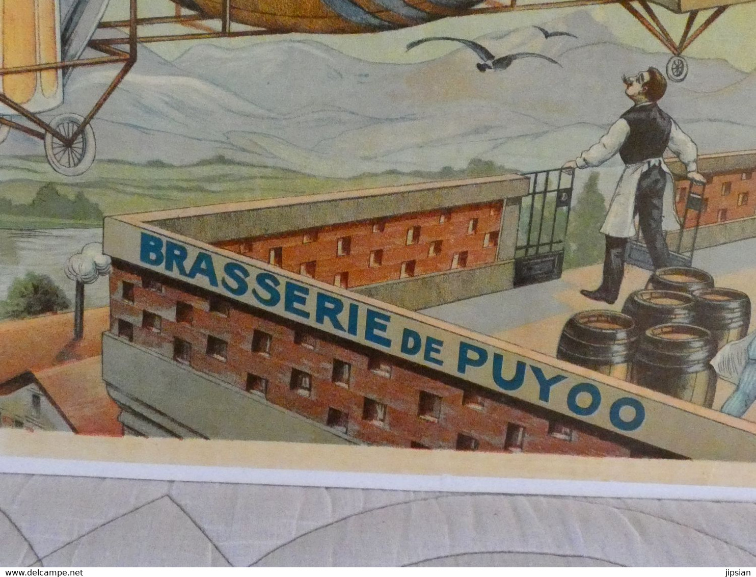 Rare Pannonceau à Suspendre Affiche Litho Bière Schneider Brasserie Puyoo Aéronef Avec Tonneau Et Chope - Posters