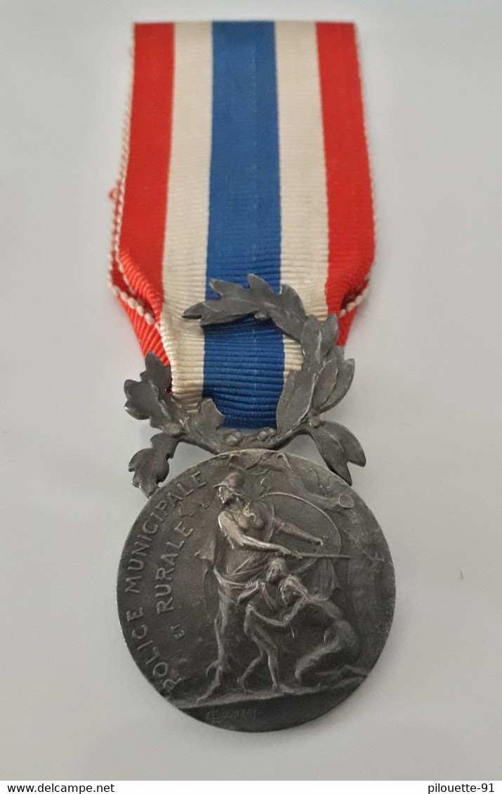 Médaille D'Honneur De La Police Municipale Et Rurale, Coudray. - Frankrijk