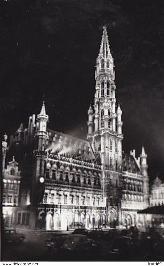 AK 061817 BELGIUM - Bruxelles - Hotel De Ville - Bruxelles La Nuit