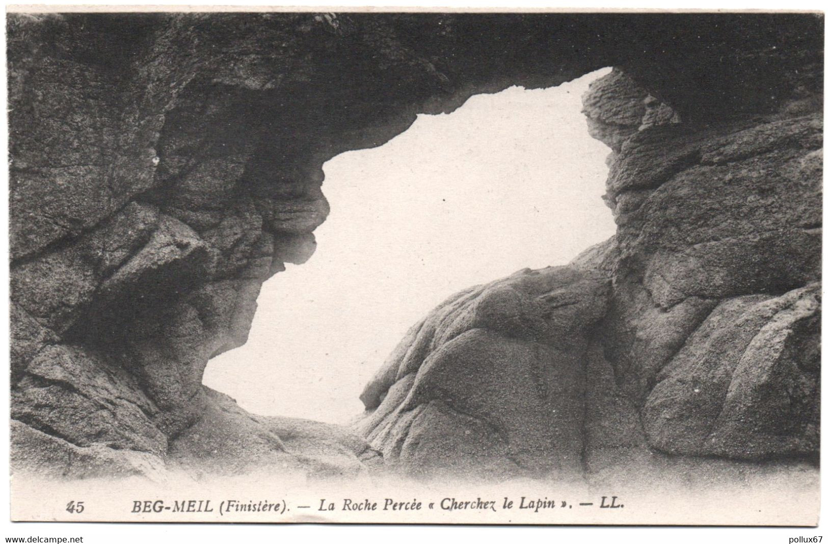 LOT 2 CPA DE BEG-MEIL  (FINISTERE)  VUE SUR LA CALE. LA ROCHE PERCEE "CHERCHEZ LE LAPIN" - Beg Meil