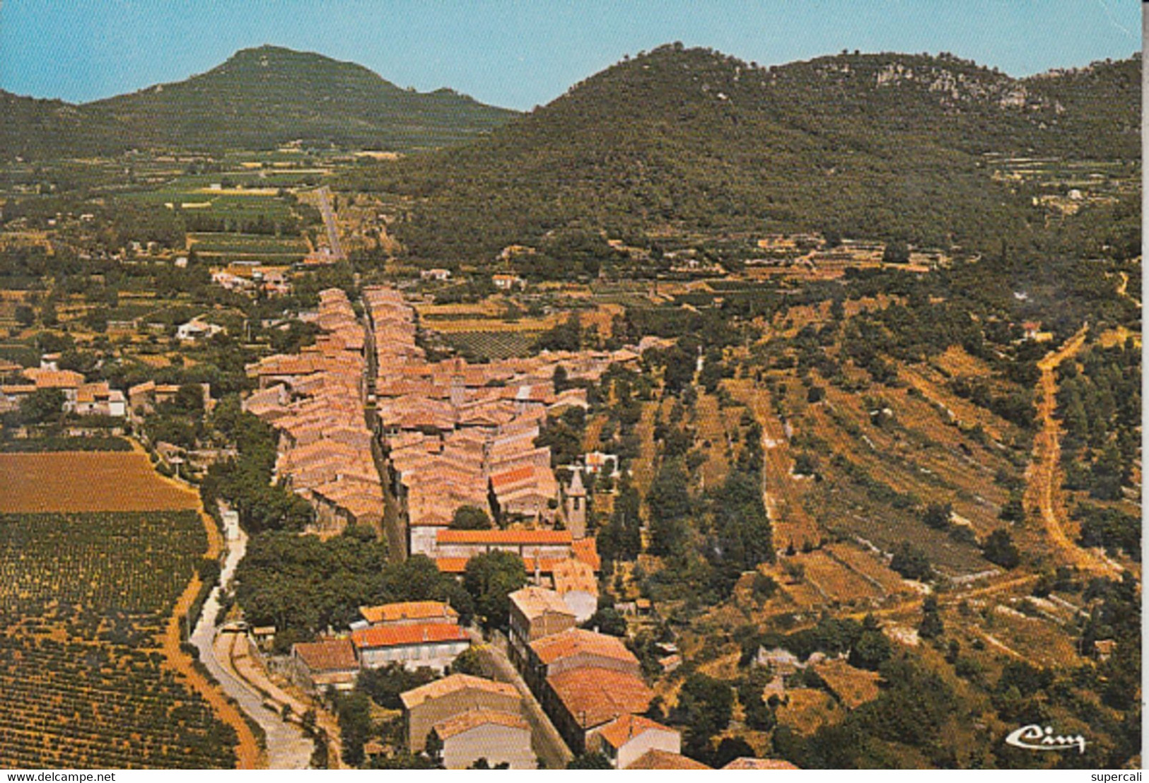 RT30.748 VAR . LA ROQUEBRUSSANNE. VUE GENERALE AERIENNE.COMBIER MACON - La Roquebrussanne