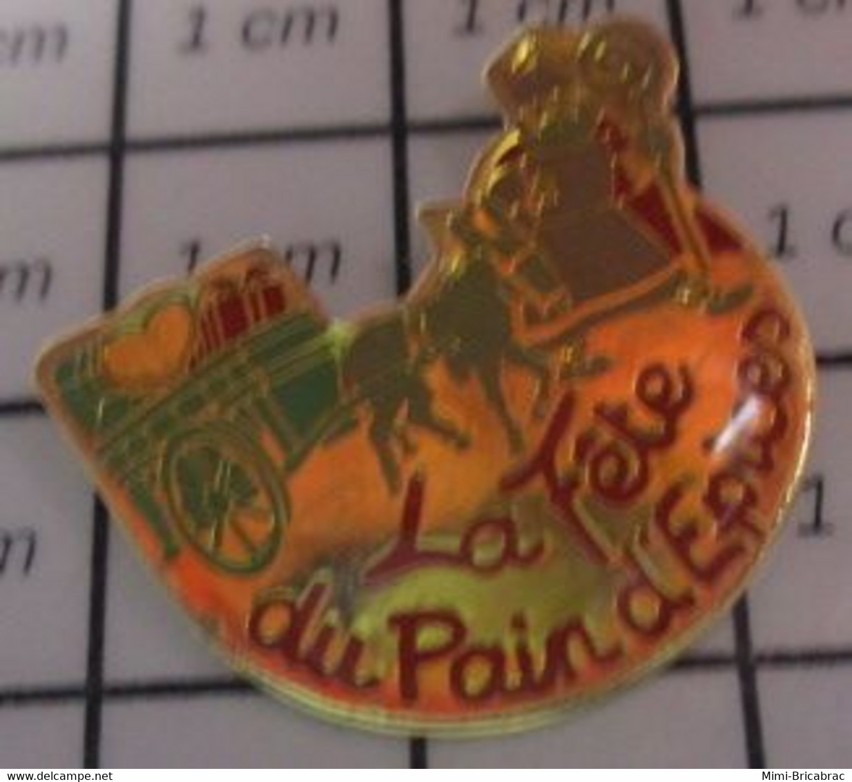 2917 Pin's Pins / Beau Et Rare / THEME : NOEL / LA FETE DU PAIN D'EPICES ST NICOLAS SON ANE SA CARRIOLE - Weihnachten