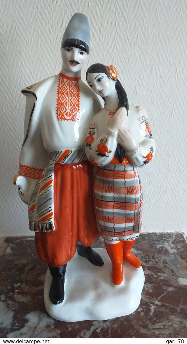 Couple Porcelaine Russe, Cosaques, Ukraine, état Impeccable - Other & Unclassified