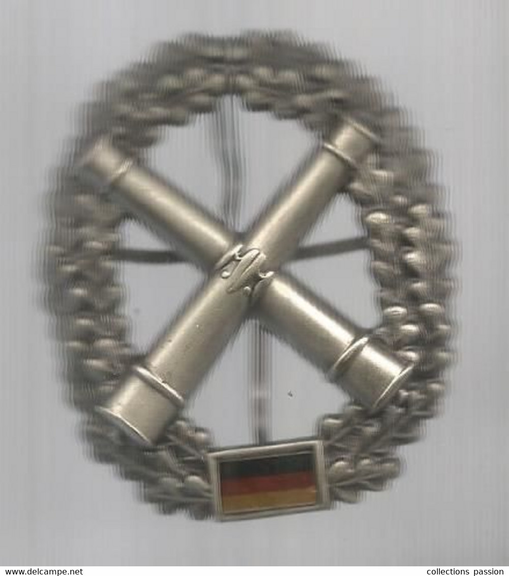 Militaria , Insigne Métal , RDA , Allemagne De L'est , 3 Scans,  55 X 45 Mm, Frais 1.95 E - Altri & Non Classificati