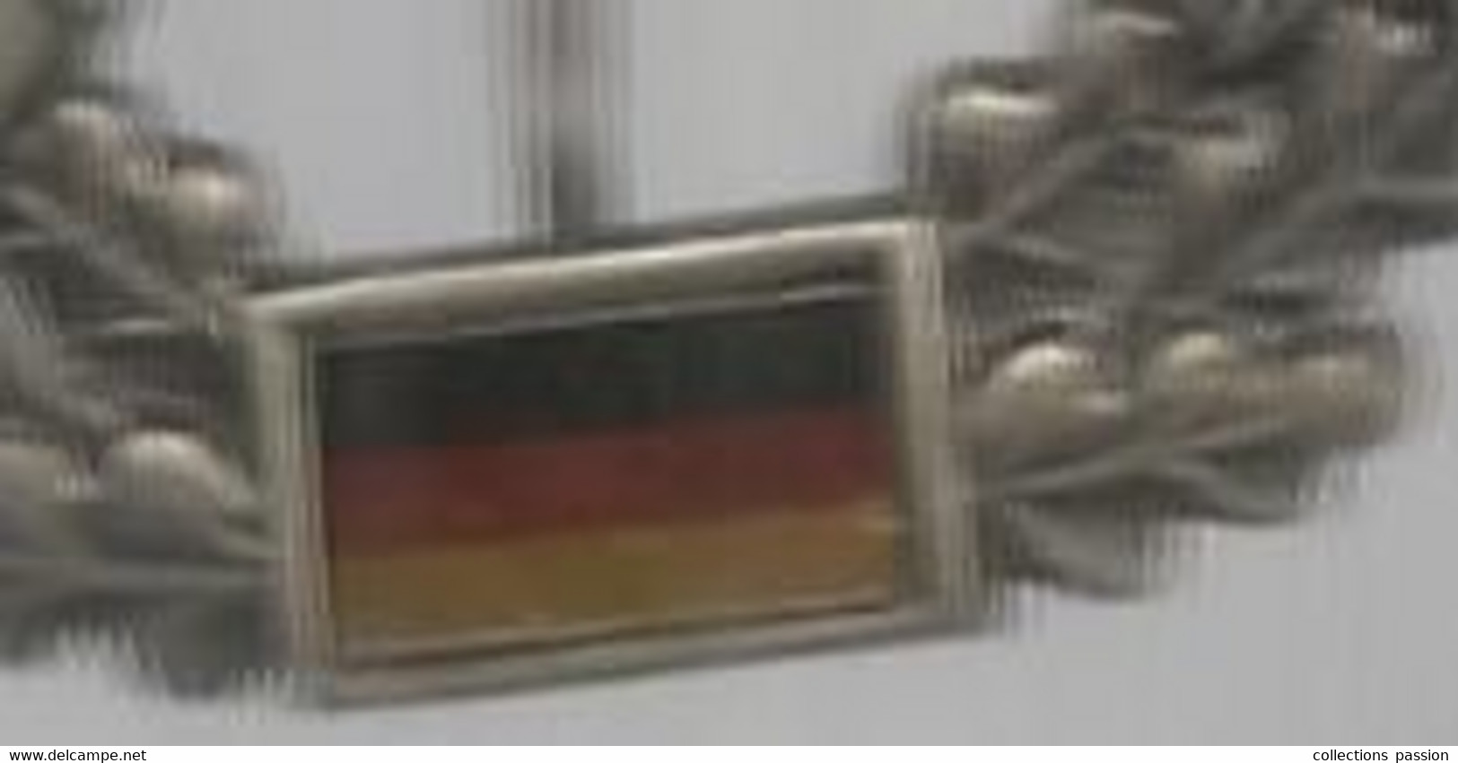 Militaria , Insigne Métal , RDA , Allemagne De L'est , 3 Scans,  55 X 45 Mm, Frais 1.95 E - Autres & Non Classés