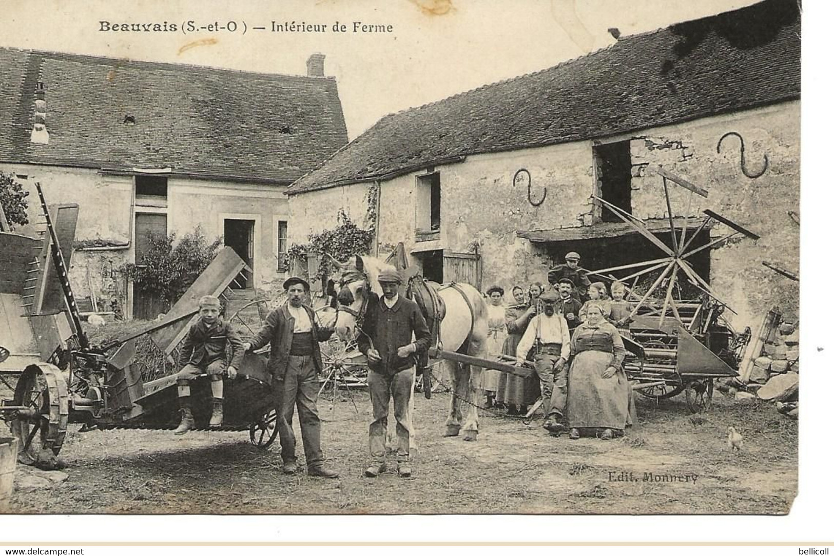 BEAUVAIS  (commune De CHAMPCUEIL) Intérieur De Ferme - Altri & Non Classificati