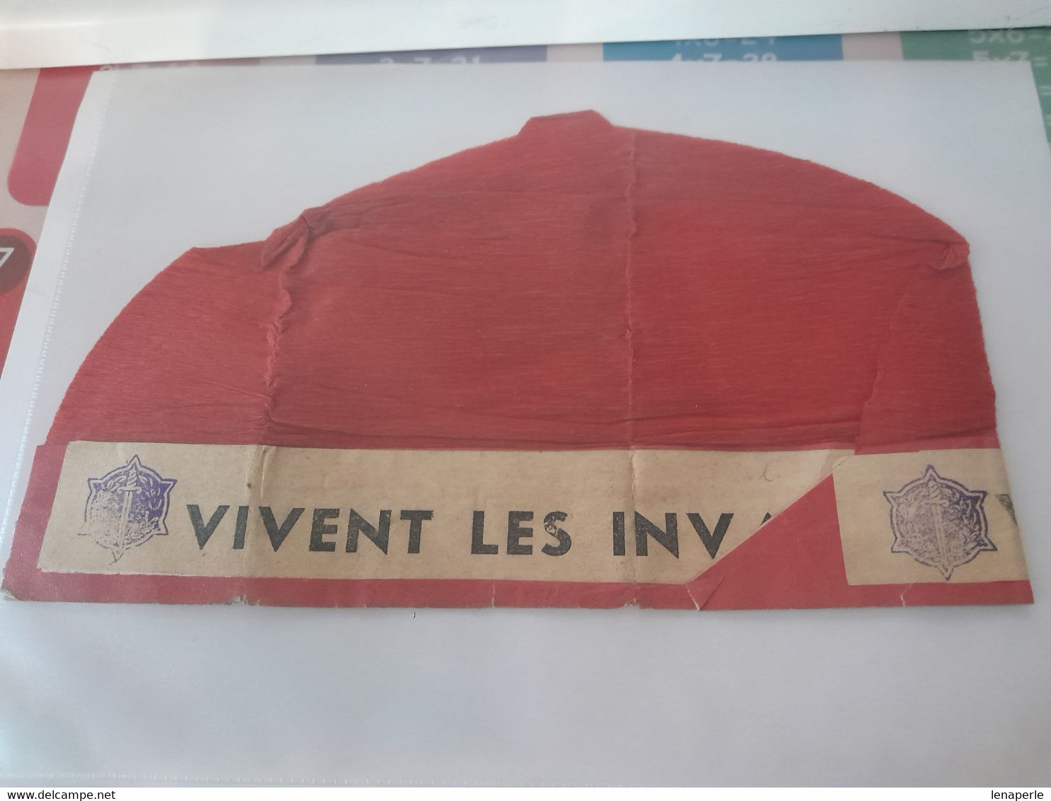 Ancien Chapeau En Crépon Vivent Les Invalide - Material Y Accesorios