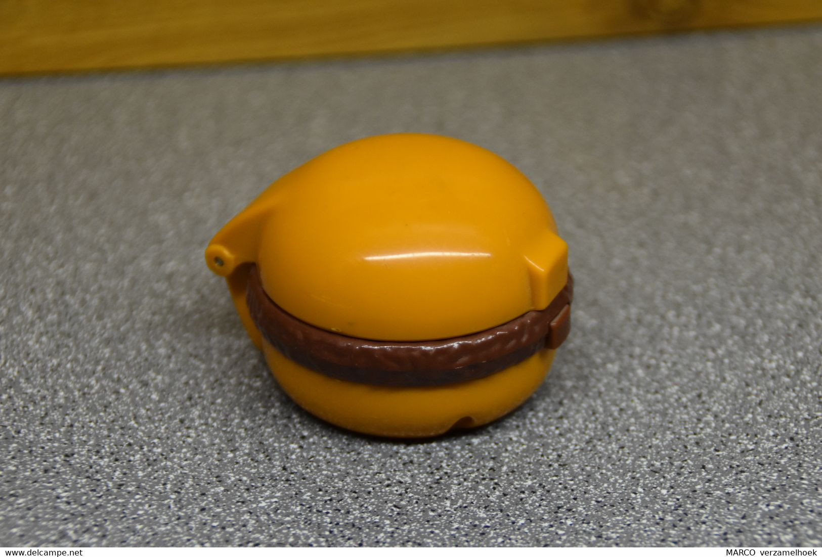 McDonald's 1996 Hamburger - McDonald's