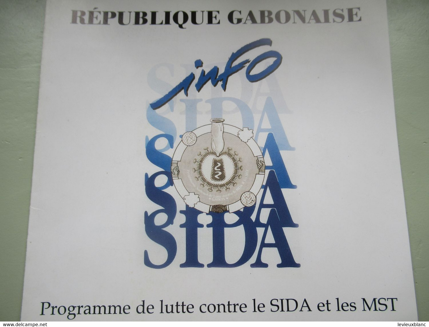 Prospectus D'information D'émission D'un Nouveau Timbre Poste/ Lutte Contre Le SIDA/Office Des P &T/GABON/2002  TIMB152 - Gabón (1960-...)