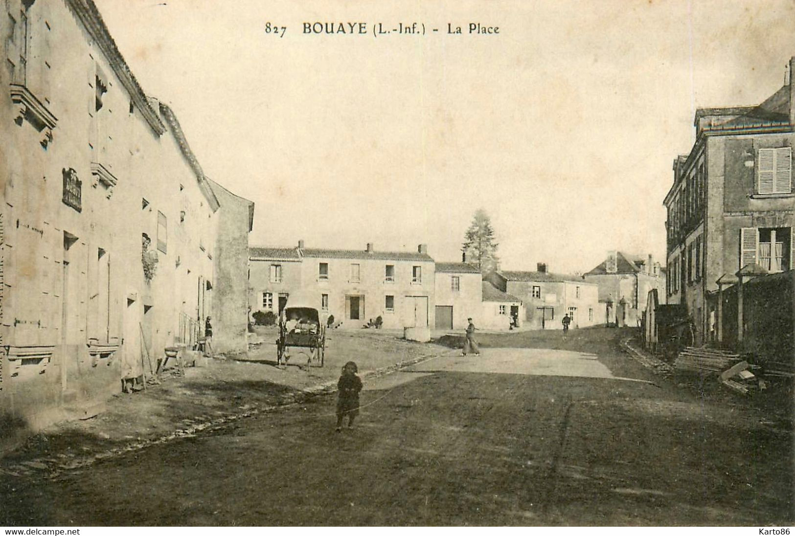 Bouaye * La Place * Débit De Tabac Tabacs TABAC * Enfant Villageois - Bouaye