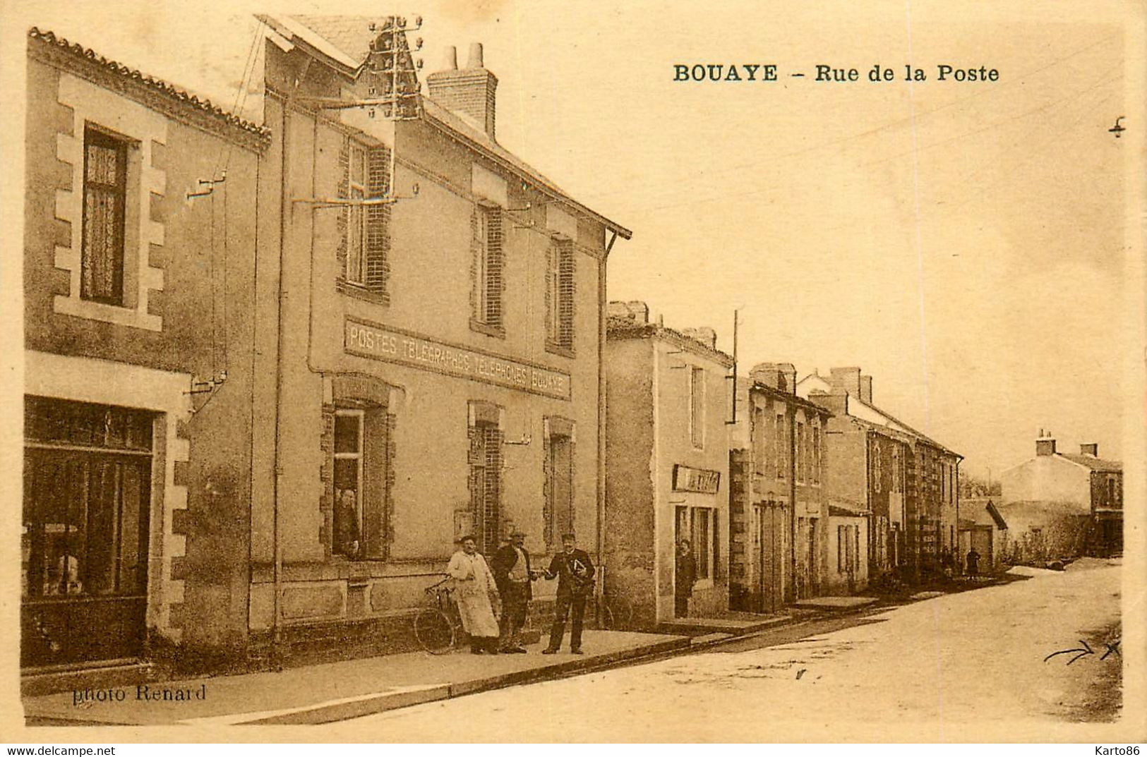 Bouaye * Rue De La Poste * Le Facteur PTT Courrier - Bouaye