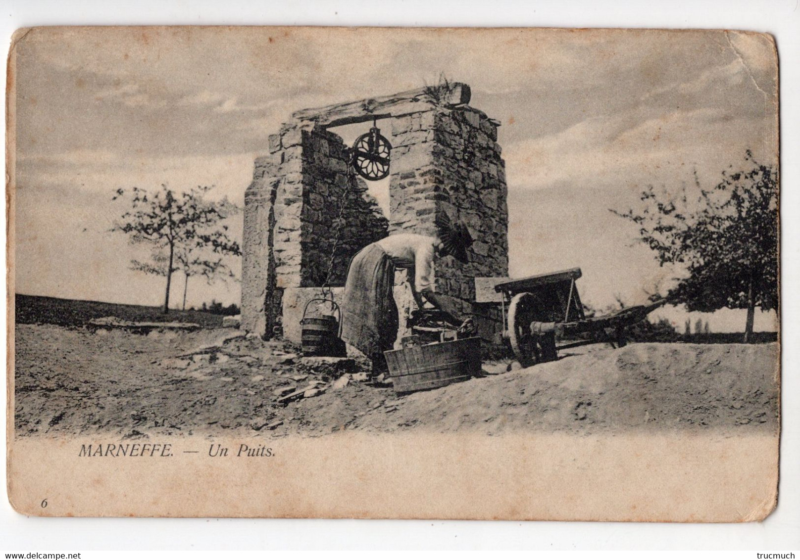 MERNEFFE - Un Puits    *lavandière*brouette*Holzminden* - Burdinne