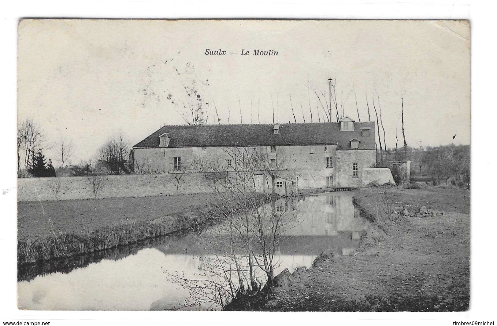 CPA Saulx Le Moulin  Léger Pli En Haut à Droite - Saulx