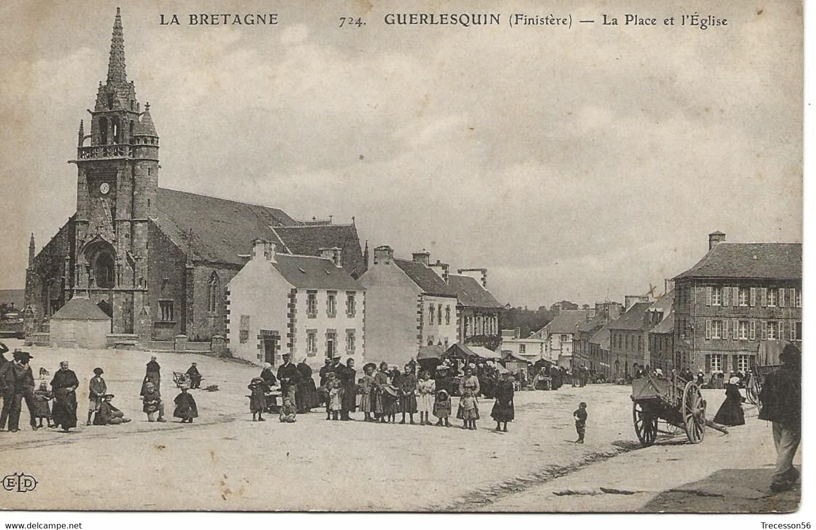 Guerlesquin--la Place Et L'Eglise - Guerlesquin