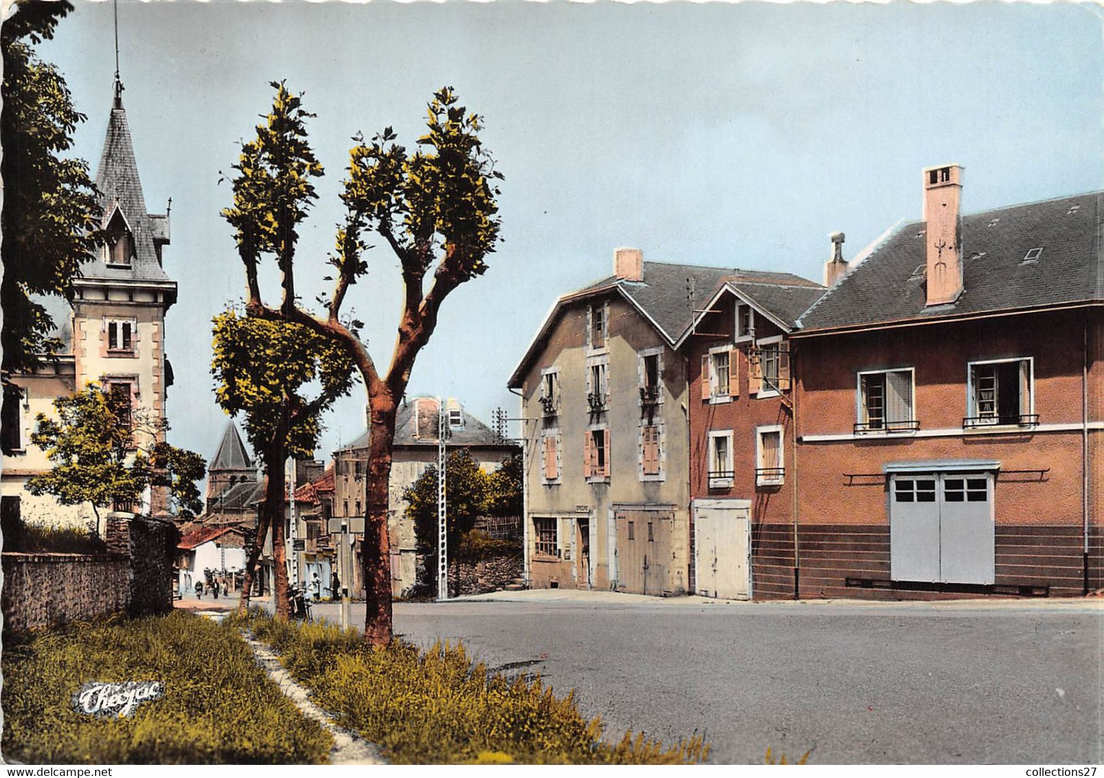 87-ORADOUR-SUR-VAYRES- ENTREE DU BOURG - Oradour Sur Vayres