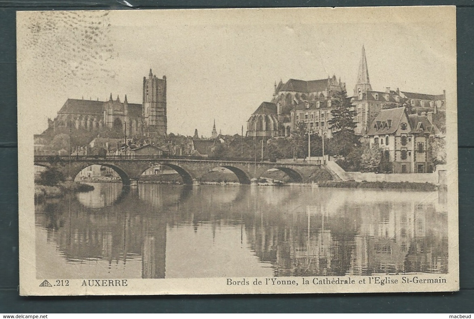 Cpa  "AUXERRE BORD DE L'YONNE  " Affr. Au Dos Par Yvert N°  547 X 2  En Avril 1944   Af 31702 - 1938-42 Mercurio