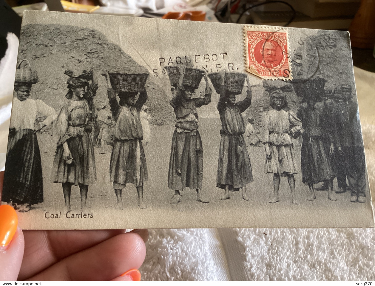 Sainte-Lucie - Coal Carriers - Femmes Portant Des Paniers De Charbon Sur La Tête Tampon Paquebot - Sainte-Lucie