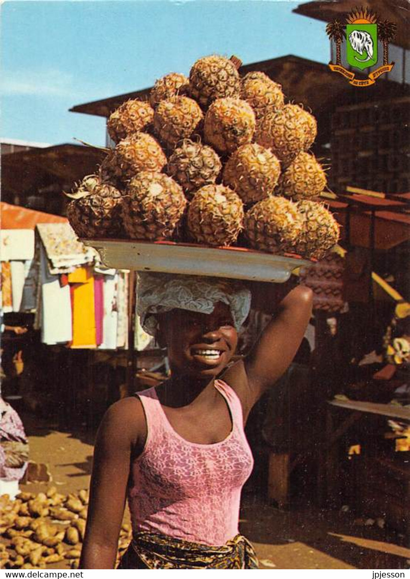 COTE D'IVOIRE - MARCHANDE D'ANANAS - Côte-d'Ivoire