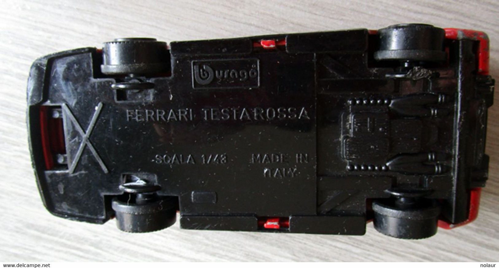 Ferrari Testa Rossa - Burago  1/43 ème - Burago