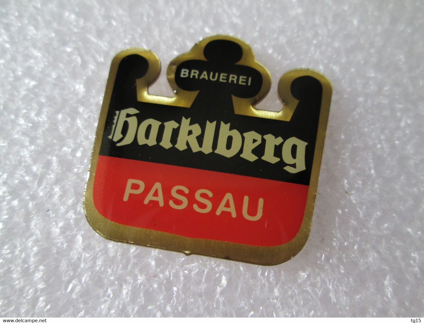 PIN'S    BIÈRE   HARKLBERG - Bière