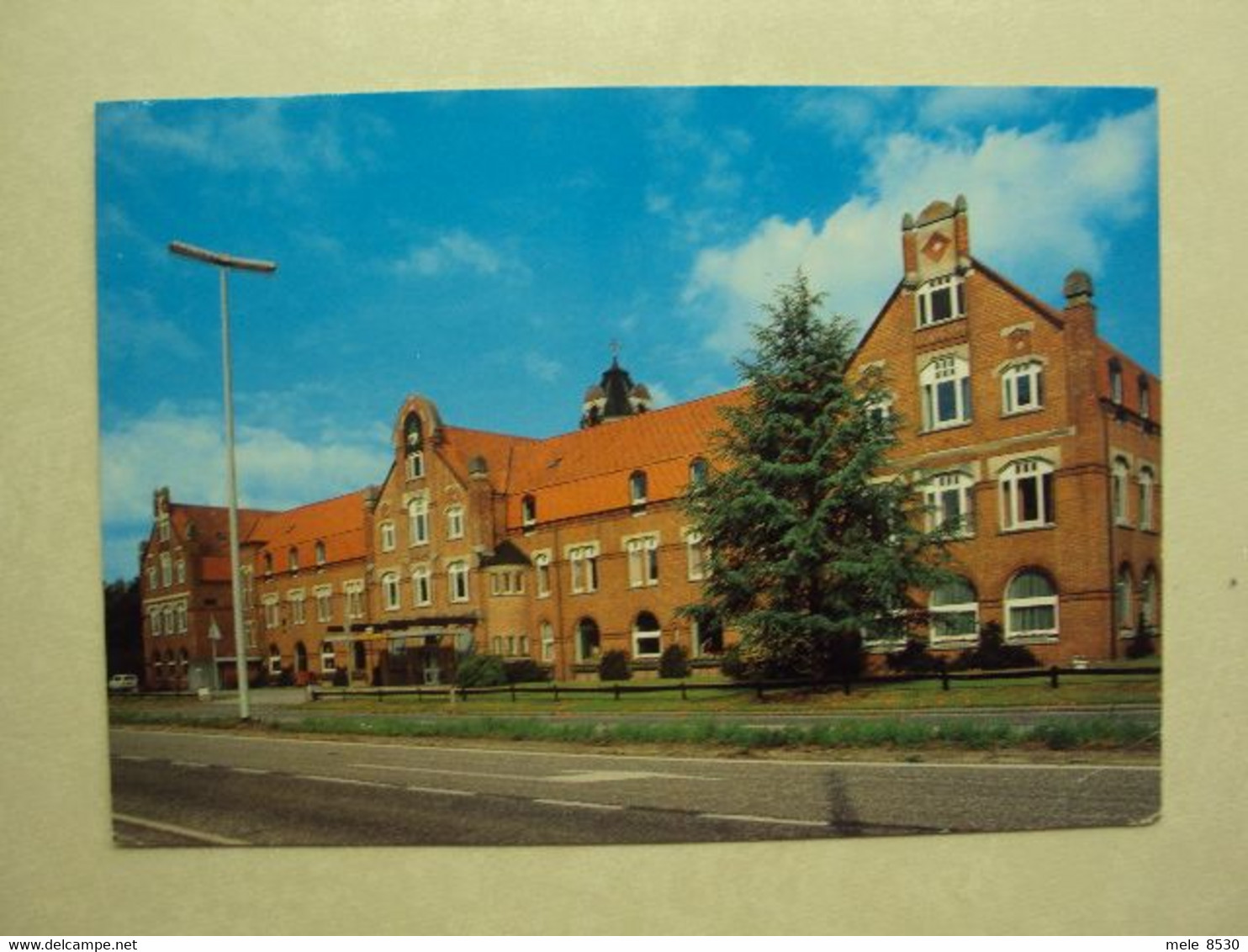 50861 - ZANDHOVEN - DOMEIN HOOIDONK - VOORZIJDE VAN HET GEBOUW - ZIE 2 FOTO'S - Zandhoven