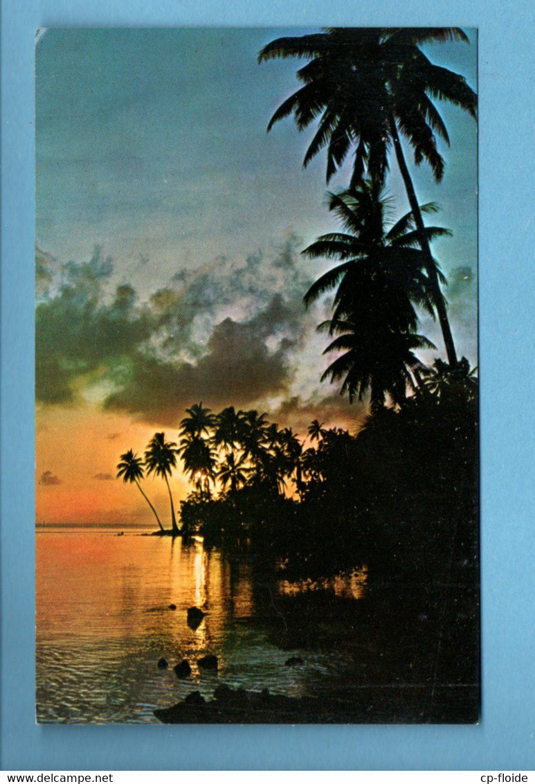 POLYNÉSIE FRANÇAISE . TAHAA . " MAGNIFIQUE COUCHER DE SOLEIL " - Réf. N°34226 - - Polynésie Française